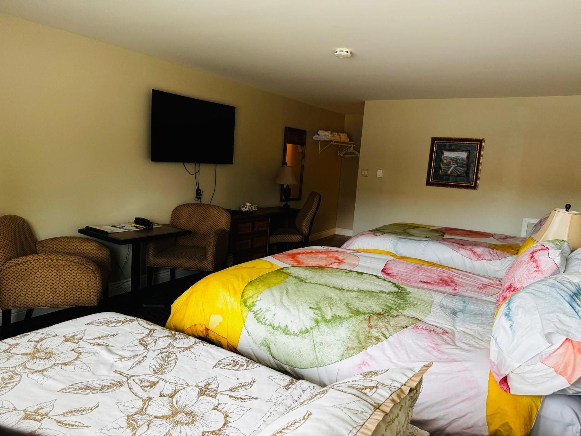 Fundy Line Motel Мирамичи Екстериор снимка